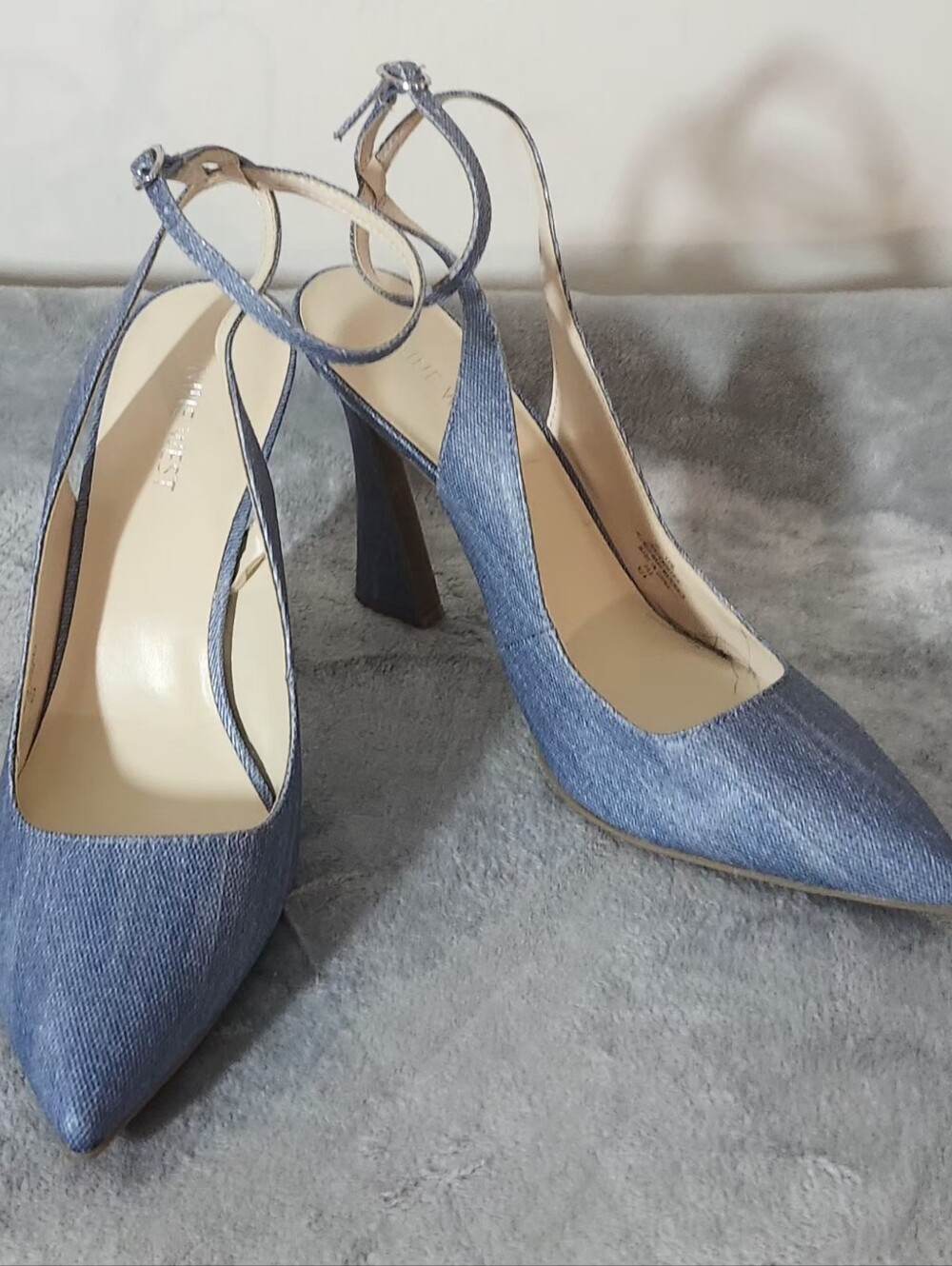 Nine West Denim Pointed-toe, Sculpted Heel Slingback Heels Size 11, Color: Blue